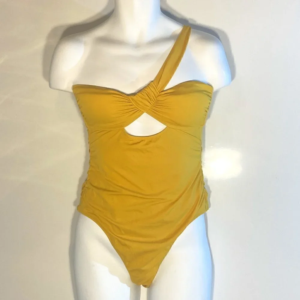 Shade & Shore NWT SZM Golden Yellow One Strap 1 Piece Figure Flattering Swimsuit
